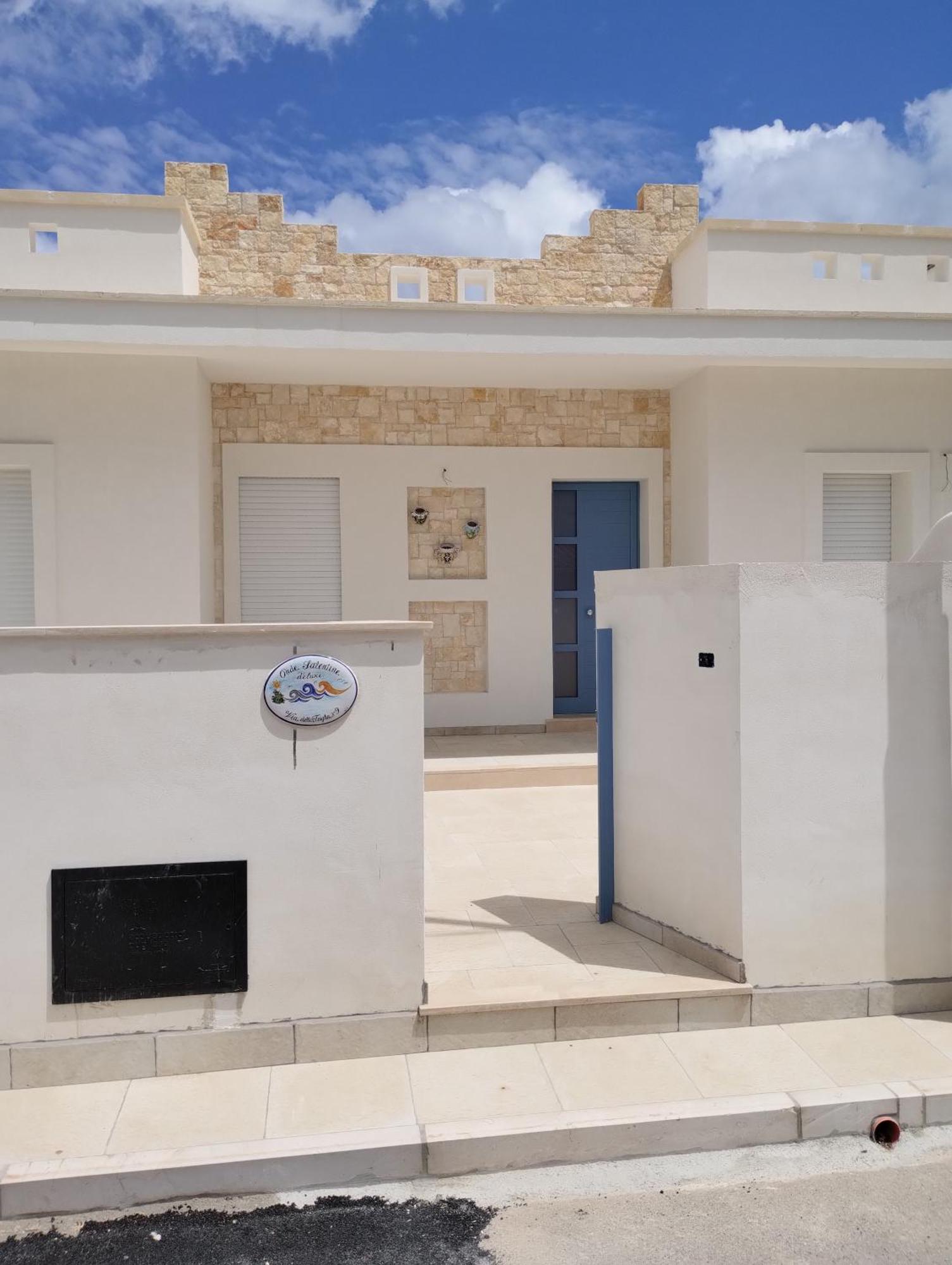 Onde Salentine Deluxe Apartment Casalabate Exterior photo